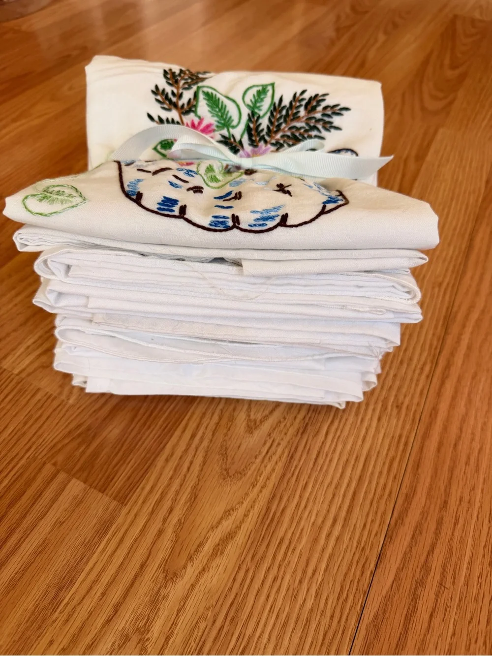 Vintage Embroidered Floral Pillowcases- White-set of 8